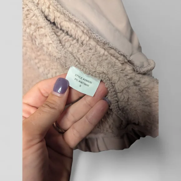 Vuori Umber Pink Sherpa Jacket Small Zip Up Coat - Picture 9 of 13